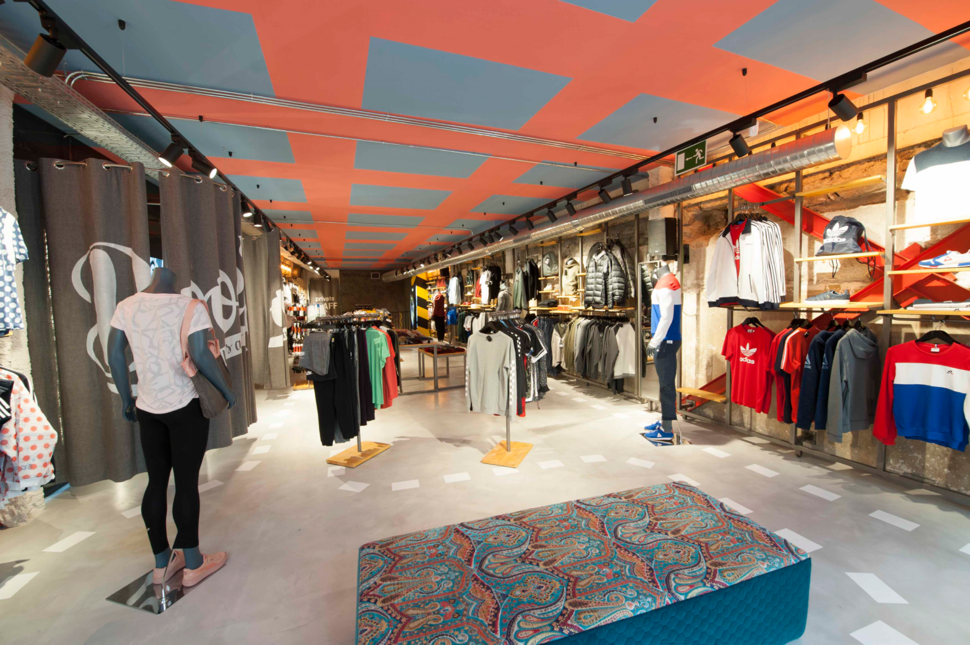 Tienda Dooers Sneakers Proyectos Incoga