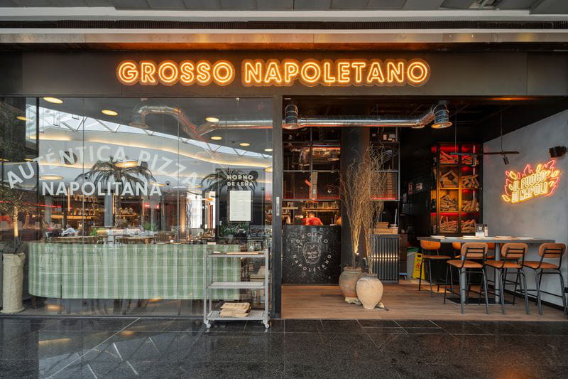 INCOGA finaliza el nuevo restaurante de Grosso Napoletano en A Coruña