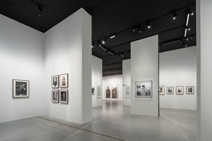 Espacio expositivo David Bailey´s Changing Fashion - Fundación MOP