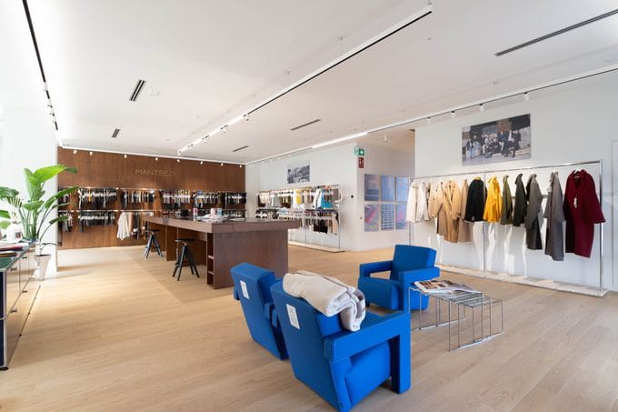 Showroom y oficinas de MANTECO en A Coruña