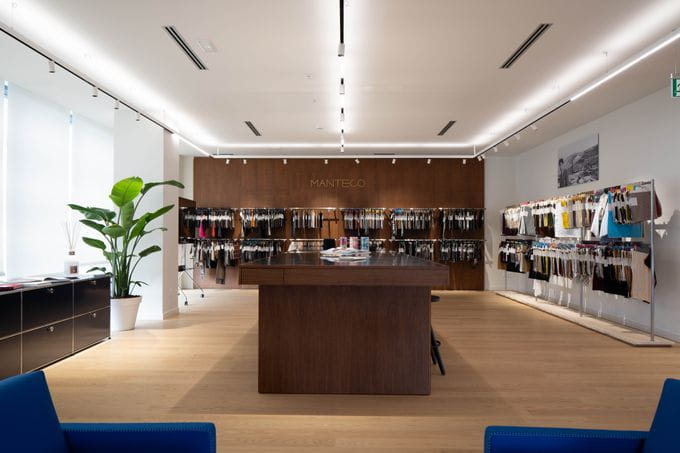 Showroom y oficinas de MANTECO en A Coruña