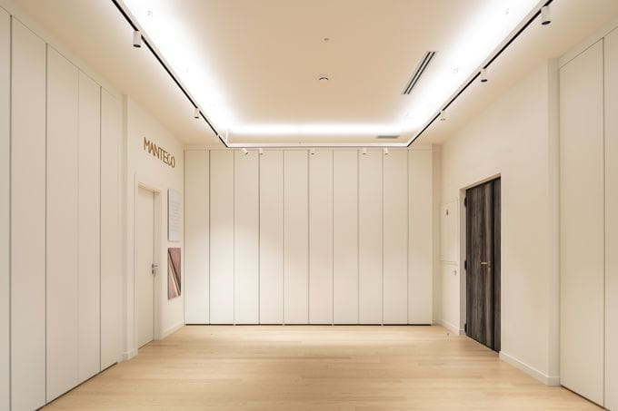 Showroom y oficinas de MANTECO en A Coruña