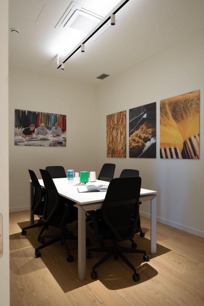 Showroom y oficinas de MANTECO en A Coruña