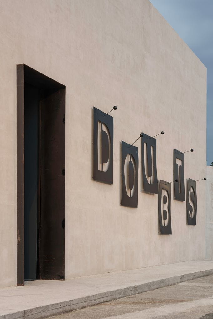 Espacio expositivo Doubts - The MOP Foundation